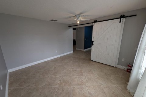 Villa ou maison à vendre à Kissimmee, Floride: 3 chambres, 169.55 m2 № 2237334 - photo 9