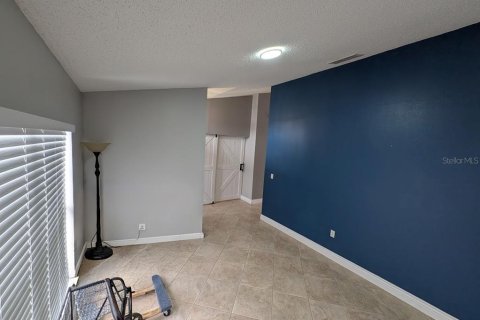 Villa ou maison à vendre à Kissimmee, Floride: 3 chambres, 169.55 m2 № 2237334 - photo 6
