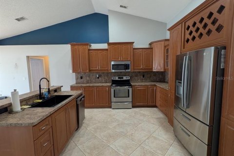 Villa ou maison à vendre à Kissimmee, Floride: 3 chambres, 169.55 m2 № 2237334 - photo 15