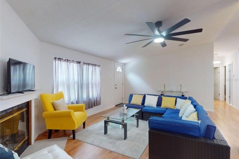 House in Dunnellon, Florida 4 bedrooms, 140.47 sq.m. № 1868966 - photo 4