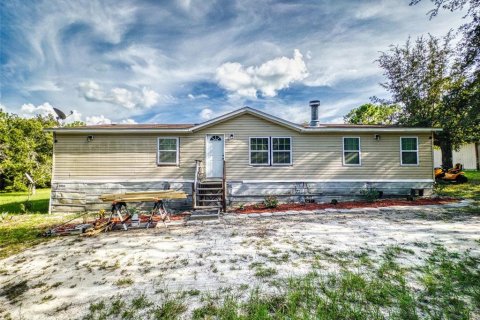 House in Dunnellon, Florida 4 bedrooms, 140.47 sq.m. № 1868966 - photo 1