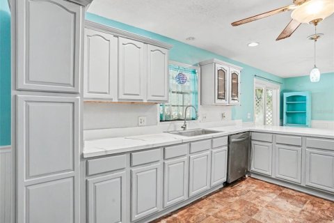 Villa ou maison à vendre à Lakeland, Floride: 4 chambres, 194.82 m2 № 2150852 - photo 9