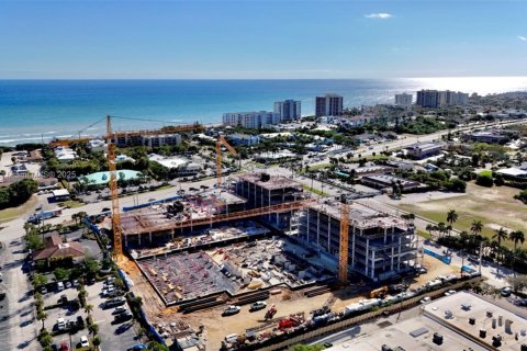 Condo in Juno Beach, Florida, 2 bedrooms  № 1730194 - photo 1