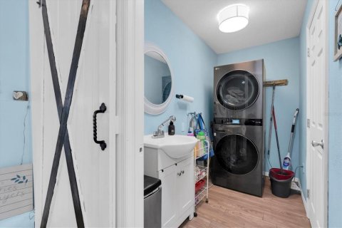 Купить виллу или дом в Гудзон, Флорида 6 комнат, 186.27м2, № 2148832 - фото 28