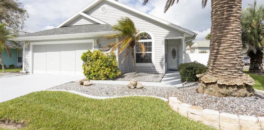 House in Palm Coast, Florida 2 bedrooms, 93.46 sq.m. № 1919417