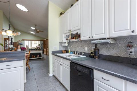 House in Palm Coast, Florida 2 bedrooms, 93.46 sq.m. № 1919417 - photo 10