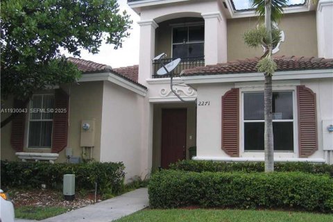 Touwnhouse à louer à Homestead, Floride: 3 chambres, 132.66 m2 № 1990518 - photo 1