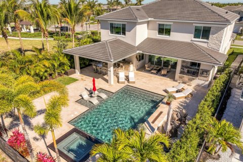 House in Palm Beach Gardens, Florida 5 bedrooms, 391.12 sq.m. № 2147128 - photo 4