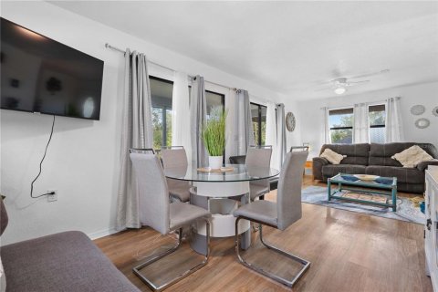 Villa ou maison à vendre à Bradenton, Floride: 2 chambres, 80.27 m2 № 1525834 - photo 15