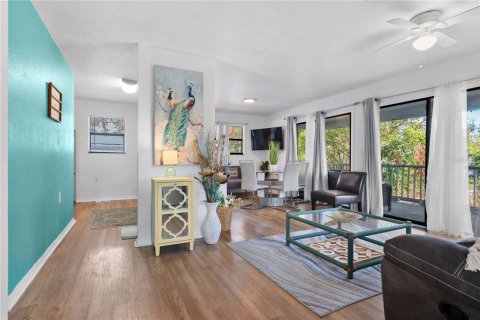 Villa ou maison à vendre à Bradenton, Floride: 2 chambres, 80.27 m2 № 1525834 - photo 8