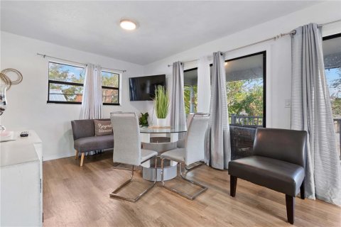 Villa ou maison à vendre à Bradenton, Floride: 2 chambres, 80.27 m2 № 1525834 - photo 13