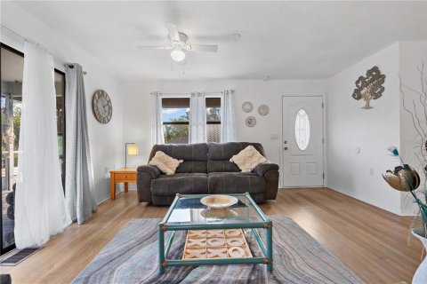 Villa ou maison à vendre à Bradenton, Floride: 2 chambres, 80.27 m2 № 1525834 - photo 10