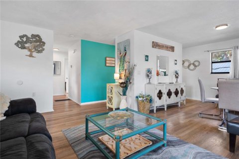 Villa ou maison à vendre à Bradenton, Floride: 2 chambres, 80.27 m2 № 1525834 - photo 9