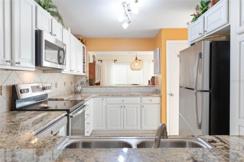 Condo in Ormond Beach, Florida, 2 bedrooms  № 1784609 - photo 13