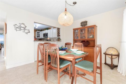 Condo in Ormond Beach, Florida, 2 bedrooms  № 1784609 - photo 24