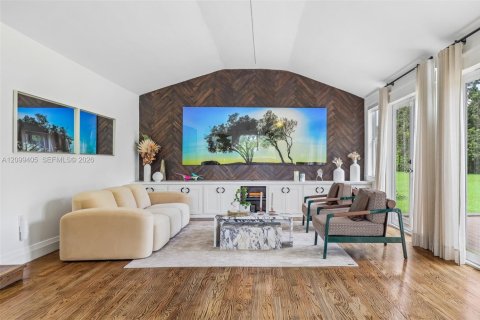 Villa ou maison à vendre à Southwest Ranches, Floride: 4 chambres, 305.83 m2 № 2400588 - photo 17