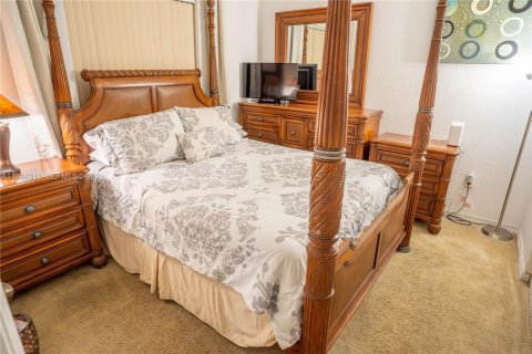 Copropriété à vendre à Hialeah, Floride: 3 chambres, 113.34 m2 № 2253186 - photo 30