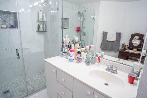 Copropriété à vendre à Hialeah, Floride: 3 chambres, 113.34 m2 № 2253186 - photo 20