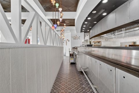 Propiedad comercial en venta en Plantation, Florida № 1991276 - foto 8