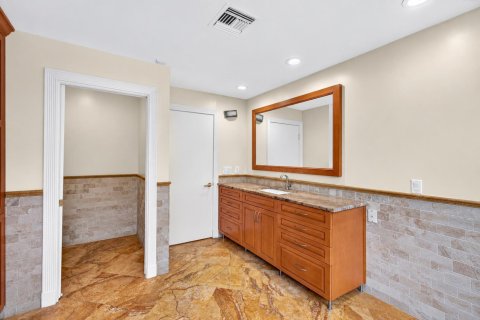 Villa ou maison à vendre à Boca Raton, Floride: 4 chambres, 360.74 m2 № 2411345 - photo 23
