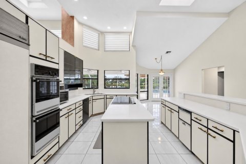 Villa ou maison à vendre à Boca Raton, Floride: 4 chambres, 360.74 m2 № 2411345 - photo 11