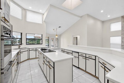 Villa ou maison à vendre à Boca Raton, Floride: 4 chambres, 360.74 m2 № 2411345 - photo 10