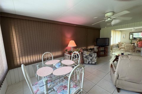 Купить виллу или дом в Брейдентон, Флорида 6 комнат, 140.47м2, № 2236969 - фото 29