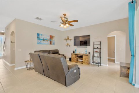 Casa en venta en Trinity, Florida, 4 dormitorios, 232.53 m2 № 1877379 - foto 16