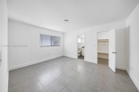 Apartamento en alquiler en Miami Beach, Florida, 2 dormitorios, 92.9 m2 № 2024165 - foto 15