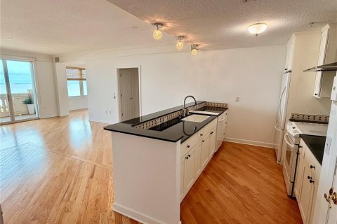 Condominio en alquiler en Sarasota, Florida, 2 dormitorios, 126.35 m2 № 2329972 - foto 9