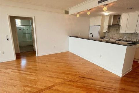 Condominio en alquiler en Sarasota, Florida, 2 dormitorios, 126.35 m2 № 2329972 - foto 11