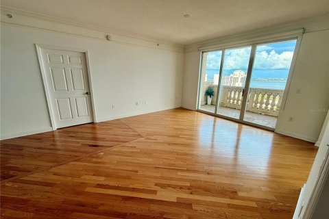 Condominio en alquiler en Sarasota, Florida, 2 dormitorios, 126.35 m2 № 2329972 - foto 6