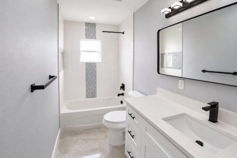 Casa en venta en Tampa, Florida, 3 dormitorios, 119.75 m2 № 1687640 - foto 11