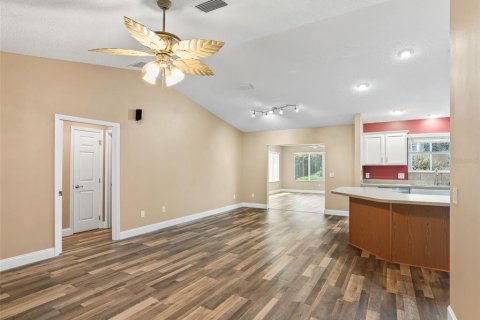 Casa en venta en The Villages, Florida, 3 dormitorios, 154.4 m2 № 1913533 - foto 11