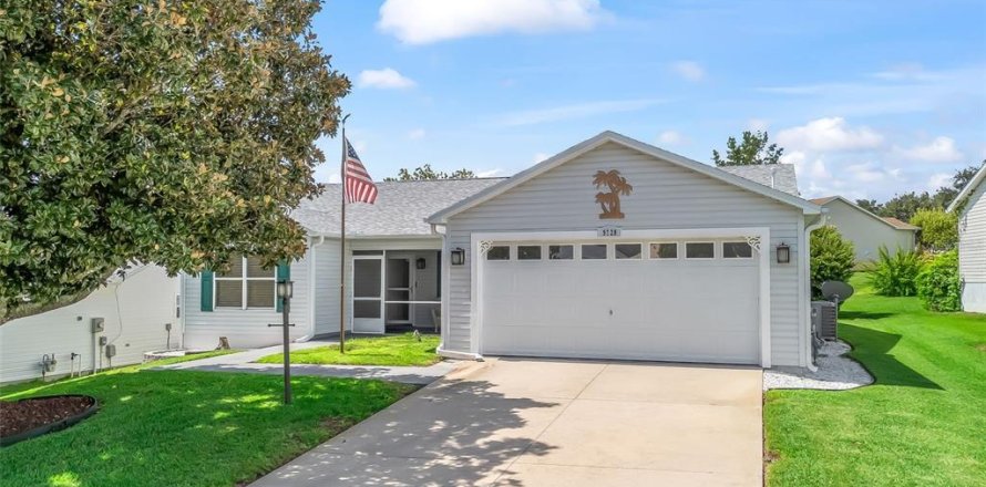 Casa en The Villages, Florida 3 dormitorios, 154.4 m2 № 1913533