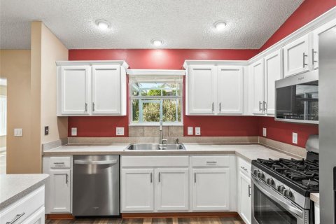Casa en venta en The Villages, Florida, 3 dormitorios, 154.4 m2 № 1913533 - foto 16