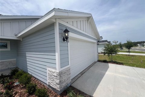 House in Palm Coast, Florida 4 bedrooms, 149.29 sq.m. № 1650714 - photo 2
