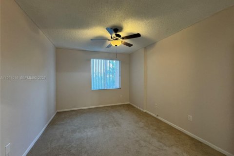 Снять в аренду кондоминиум в Дейви, Флорида 2 спальни, 109.9м2, № 2025684 - фото 8