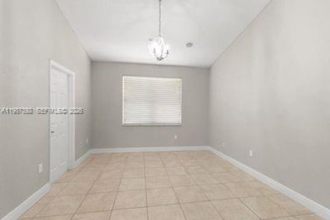 Купить виллу или дом в Майами-Лейкс, Флорида 4 спальни, 170.57м2, № 2050293 - фото 11