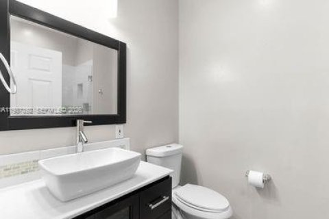 Купить виллу или дом в Майами-Лейкс, Флорида 4 спальни, 170.57м2, № 2050293 - фото 7