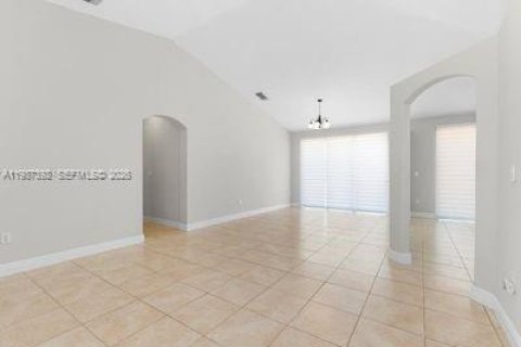 Купить виллу или дом в Майами-Лейкс, Флорида 4 спальни, 170.57м2, № 2050293 - фото 10