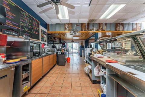 Commercial property in Port Charlotte, Florida 542.55 sq.m. № 2330789 - photo 11