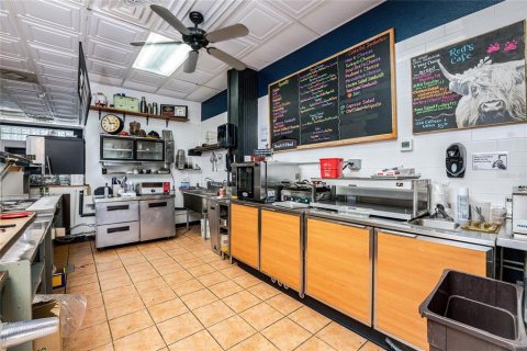 Commercial property in Port Charlotte, Florida 542.55 sq.m. № 2330789 - photo 15