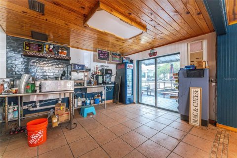 Commercial property in Port Charlotte, Florida 542.55 sq.m. № 2330789 - photo 10