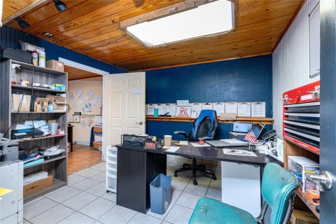 Commercial property in Port Charlotte, Florida 542.55 sq.m. № 2330789 - photo 23