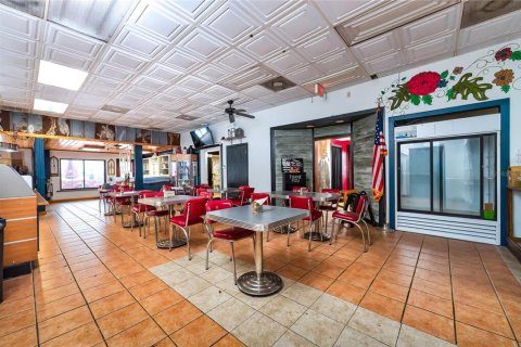 Commercial property in Port Charlotte, Florida 542.55 sq.m. № 2330789 - photo 7