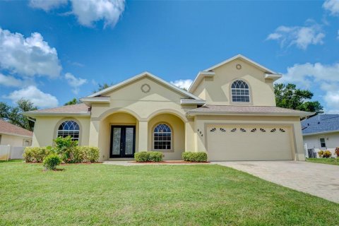 House in Rotonda, Florida 4 bedrooms, 265.61 sq.m. № 1858236 - photo 1