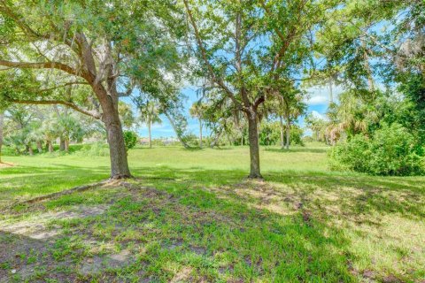 House in Rotonda, Florida 4 bedrooms, 265.61 sq.m. № 1858236 - photo 3