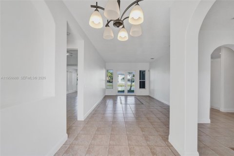 Casa en venta en Miramar, Florida, 4 dormitorios, 291.71 m2 № 2010635 - foto 22