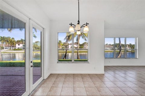 Casa en venta en Miramar, Florida, 4 dormitorios, 291.71 m2 № 2010635 - foto 30